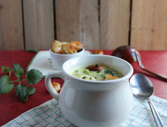 Brokkoli Curry Cremesuppe - in 20 Minuten auf dem Tisch - Dailyvegan