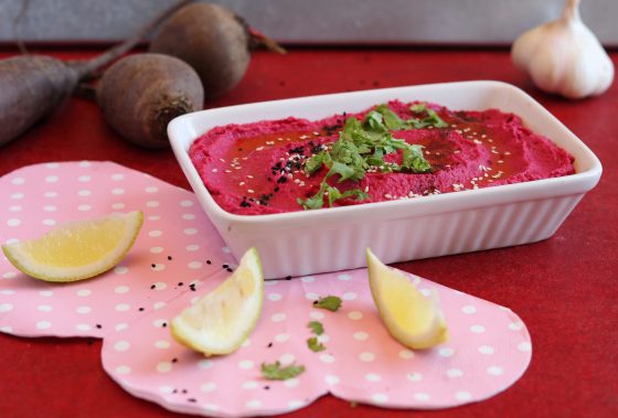 Rote Beete Hummus Einfach Lecker Und Pink Dailyvegan