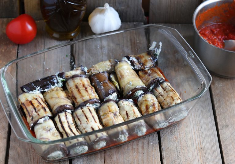 Auberginen-Cannelloni mit Ricotta-Spinat-Füllung - vegan - Dailyvegan