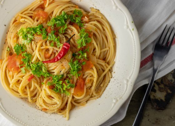 Spaghetti Allarrabbiata Pasta Mit Feuriger Tomatensauce Dailyvegan 5110