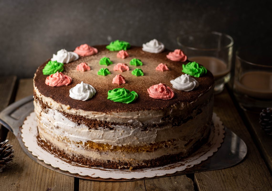 Baileys-Torte, mit selbstgemachtem, veganem Baileys - Dailyvegan