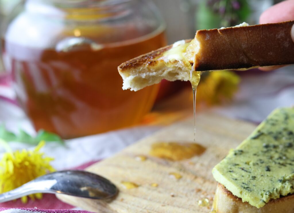 Dandelion honey is very stringy! And in terms of taste, it is very similar to bee honey.