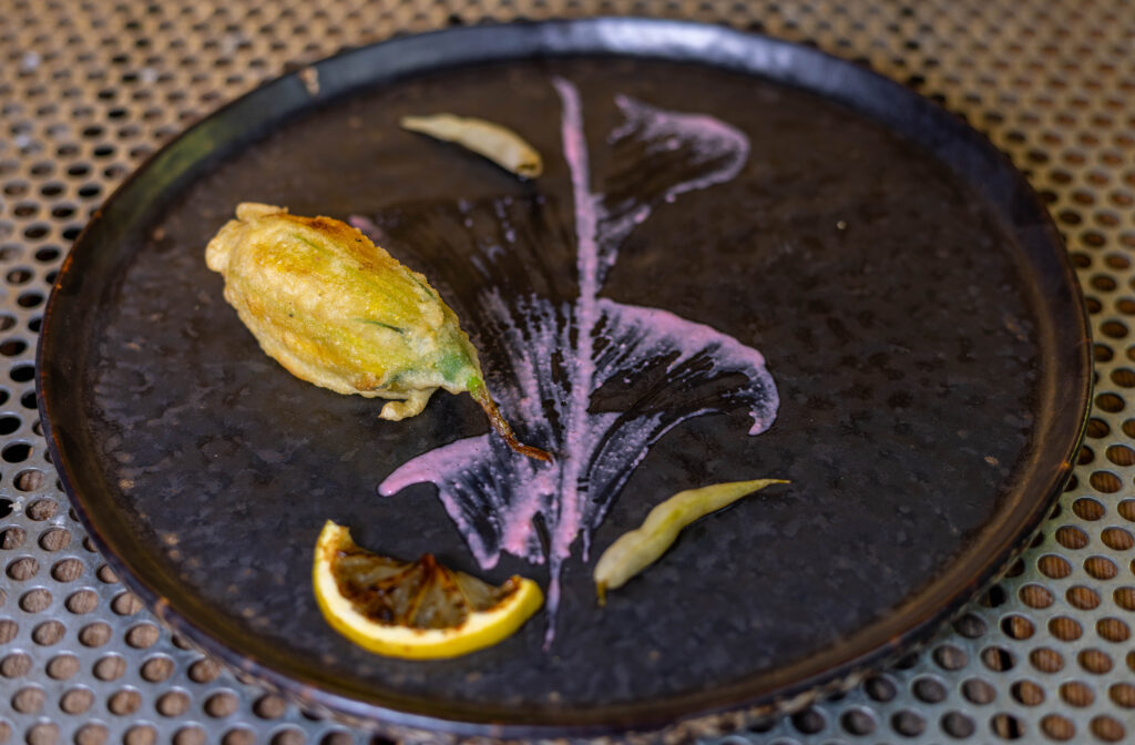 Gefüllte Zucchiniblüten. Ein aromatischer Traum für die Geschmacksknospen!