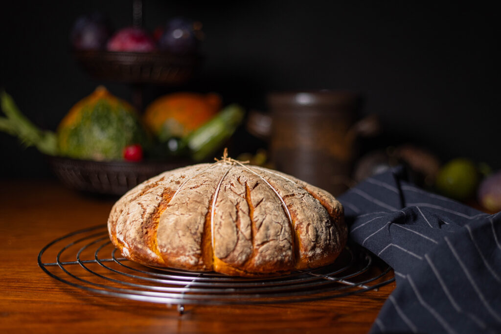 9. Das Kürbisbrot frisch aus dem Ofen.