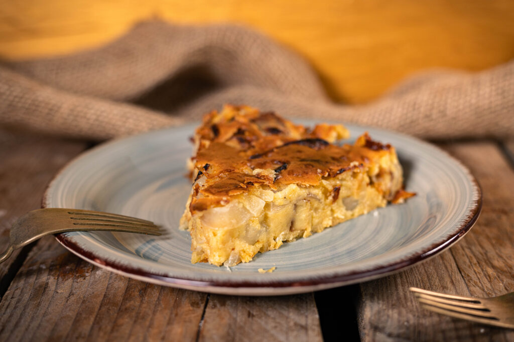 Es ist eine bodenlose Unverschämtheit, wie gut dieser Zwiebelkuchen ist!