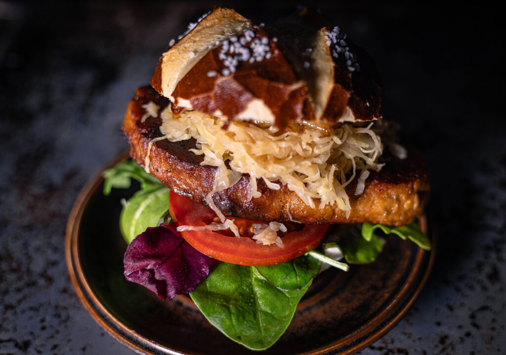 Veganer Kasselerburger, mit selbstgemachtem Räucherkasseler