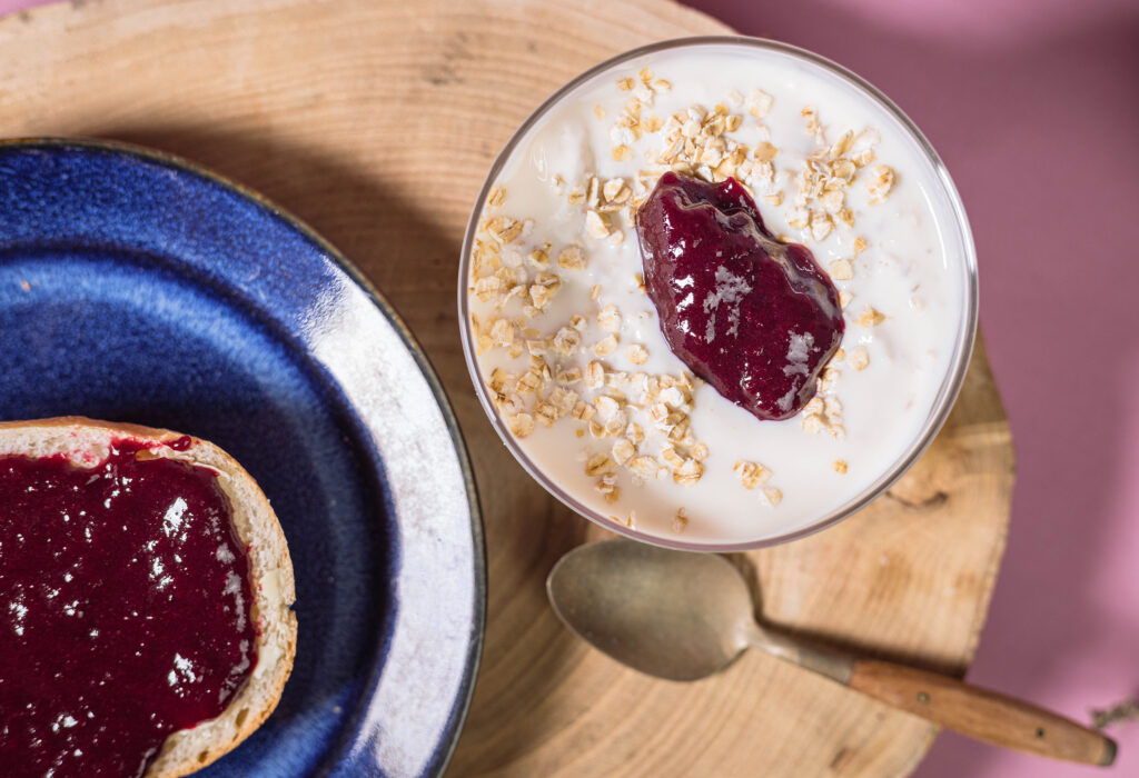 Schlehengelee – auch sehr lecker im Müsli oder Joghurt.