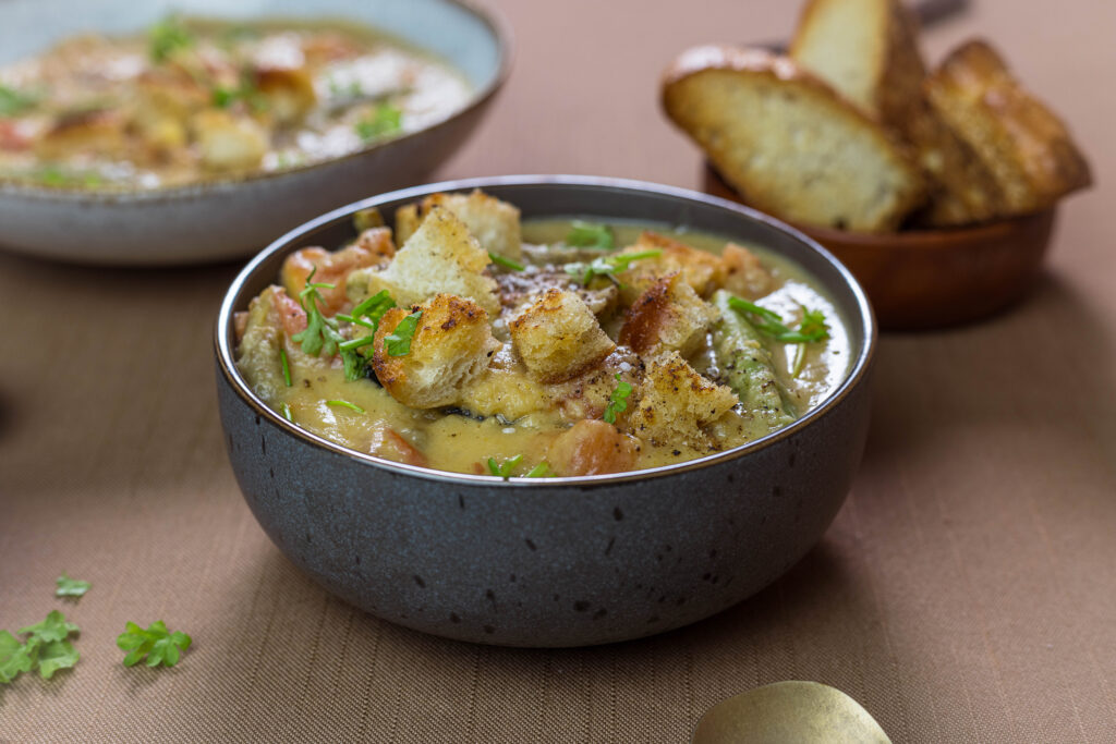 Herbstliche Gemüsesuppe mit allem was der Herbst zu bieten hat!