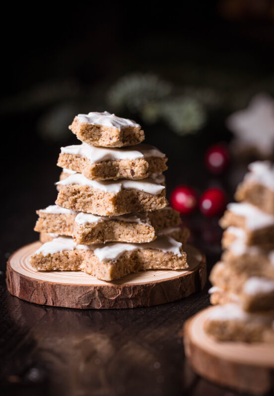 Vegane Zimtsterne mit veganem Eischnee gebacken